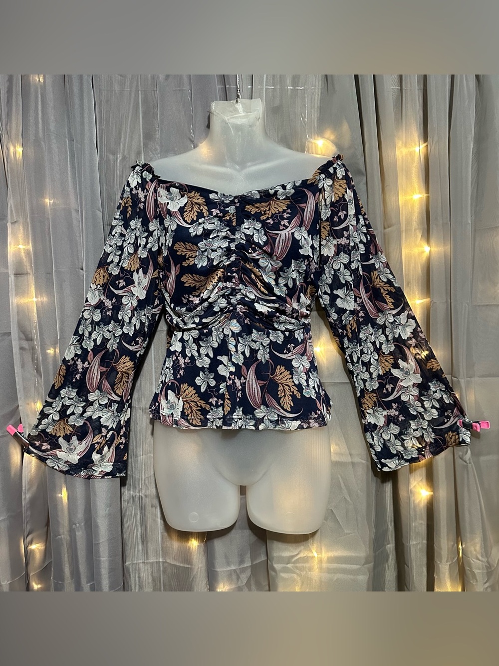 Willow & Root Buckle floral blue ruched bell sleeve blouse Sz S Fairycore